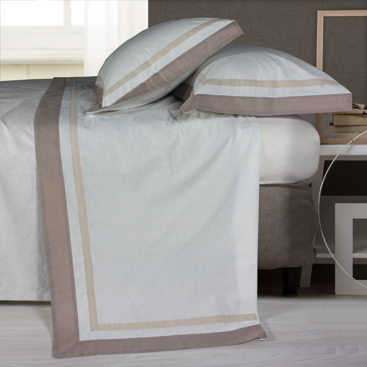 Completo Lenzuola 1 Piazza e Mezzo Cotone 100% Lenzuola Sopra cm 190x290 + Lenzuolo Sotto Angoli cm 120x200x25 + 1 Federa cm 50x80 Pamela