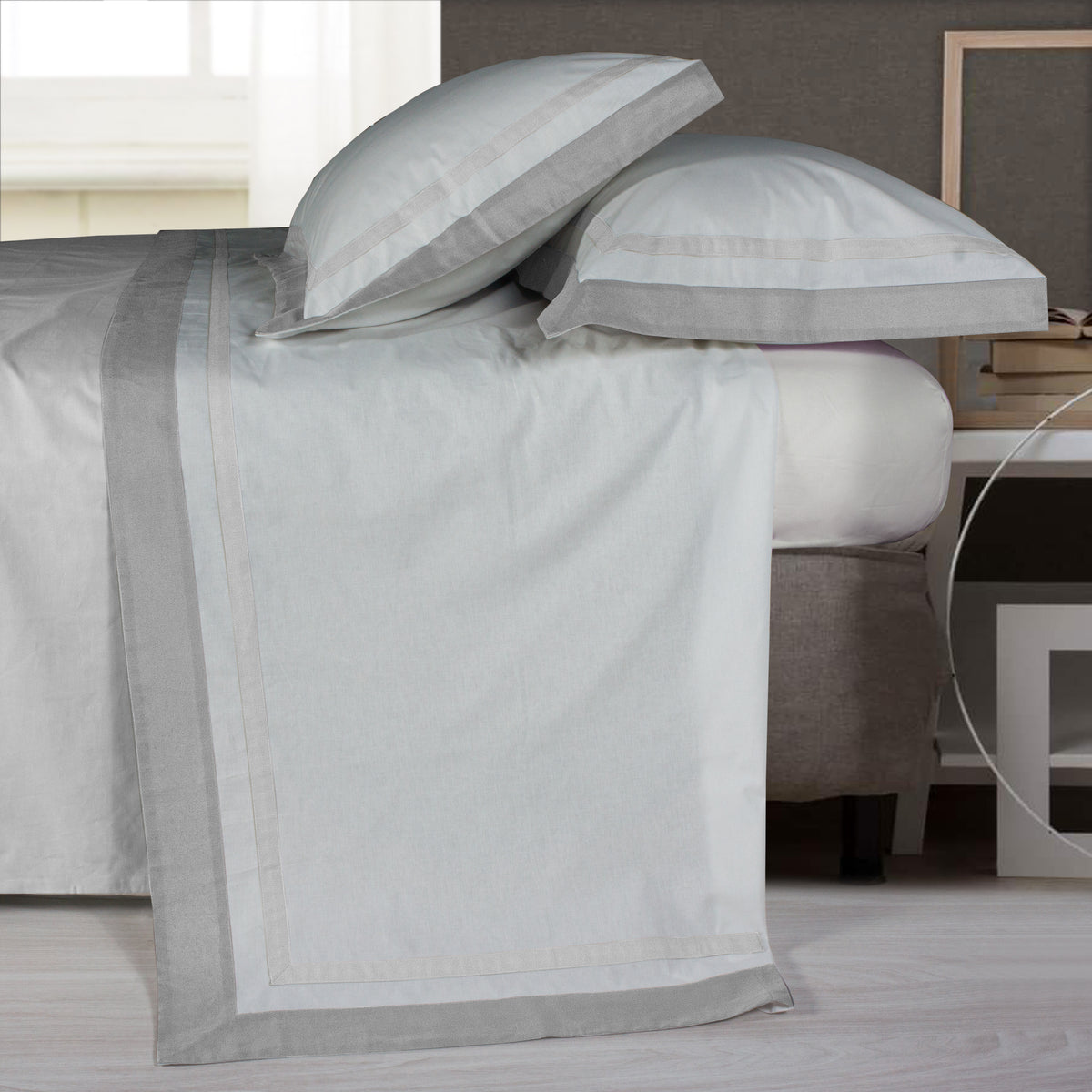 Completo Lenzuola Singolo Cotone 100% Lenzuola Sopra + Lenzuolo Sotto Angoli in 2 Misure Diverse + 1 Federa cm 50x80 Pamela
