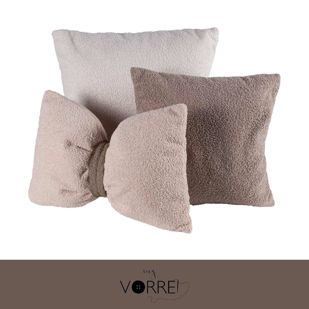 Tris Cuscini Peluche 1 60x60 1 45x45 1 Caramella 30x60 Con imbottitura fiocco anallergico Sfoderabili In 3 Tonalità Colore Avorio Sabbia Tortora